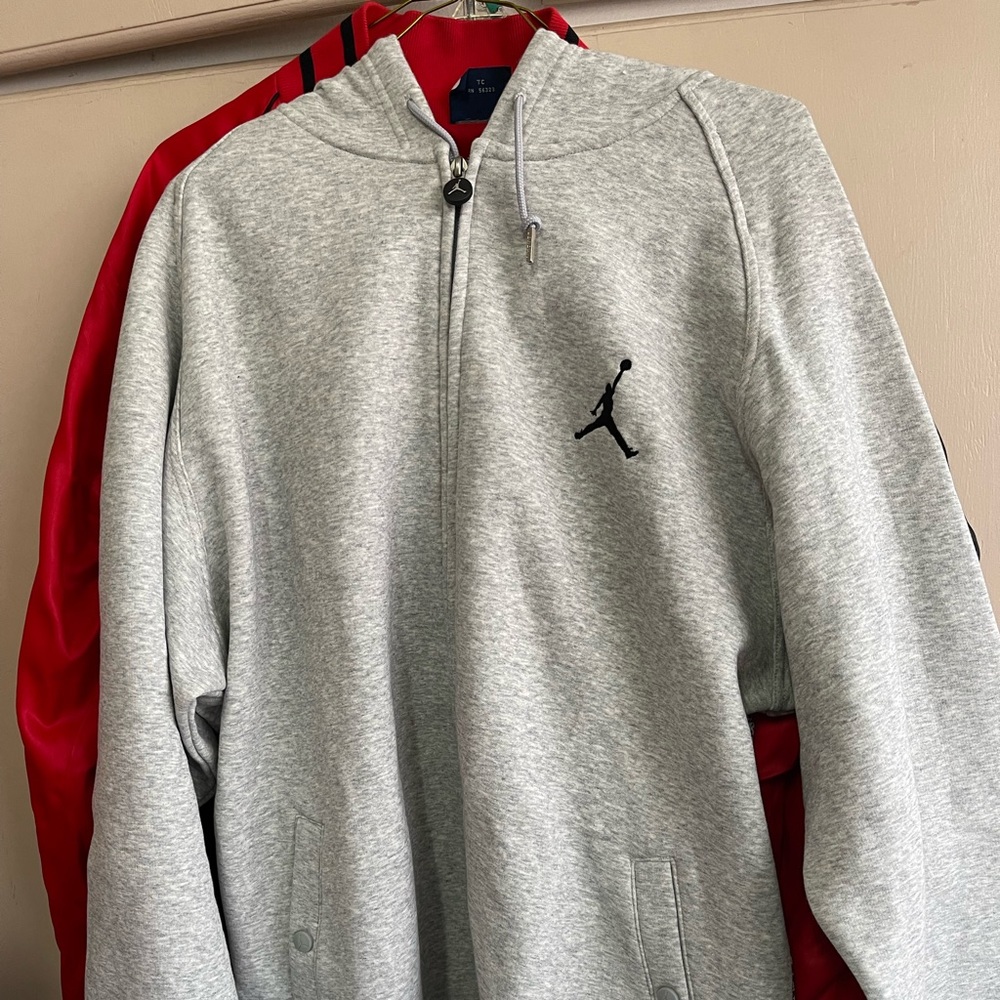 NIKE AIR JORDAN PLAYGROUND HOODY GREY/BLACK SIZE LARGE MENS